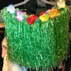 hula skirt